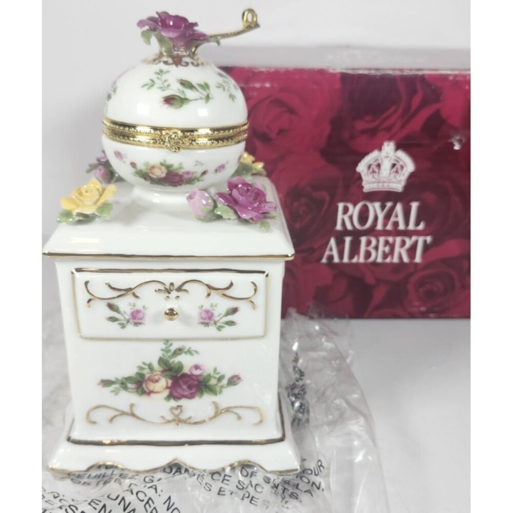 Royal Albert Old Country Roses Musical Coffee Grinder ~ Trinket Box NIB
